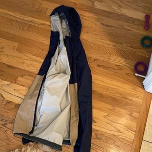 Patagonia windbreaker jacket